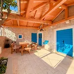 Stone House Strnj * Živogošće
