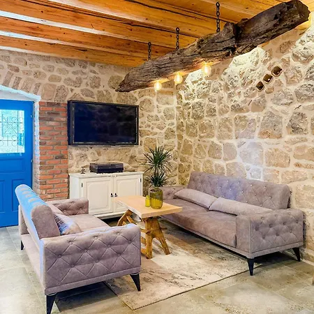 Casa vacanze Stone House Strnj