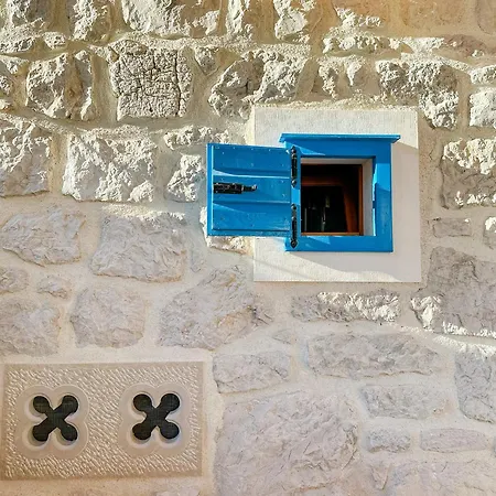 Stone House Strnj * Živogošće